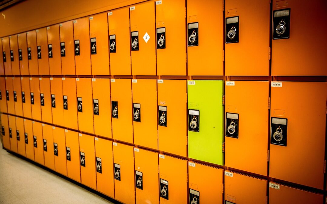 Flex offices et casiers connectés